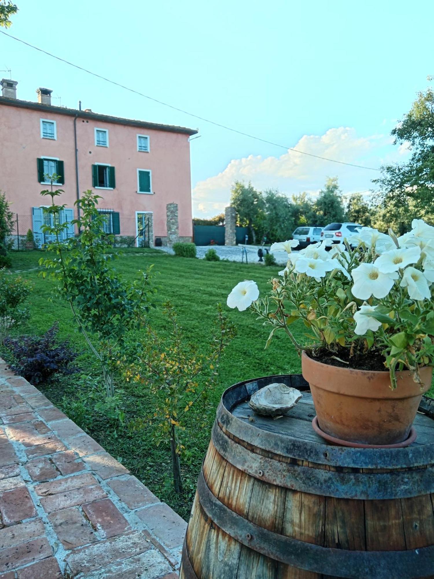 Casale - La Camera Di Leda Lamporecchio Zewnętrze zdjęcie