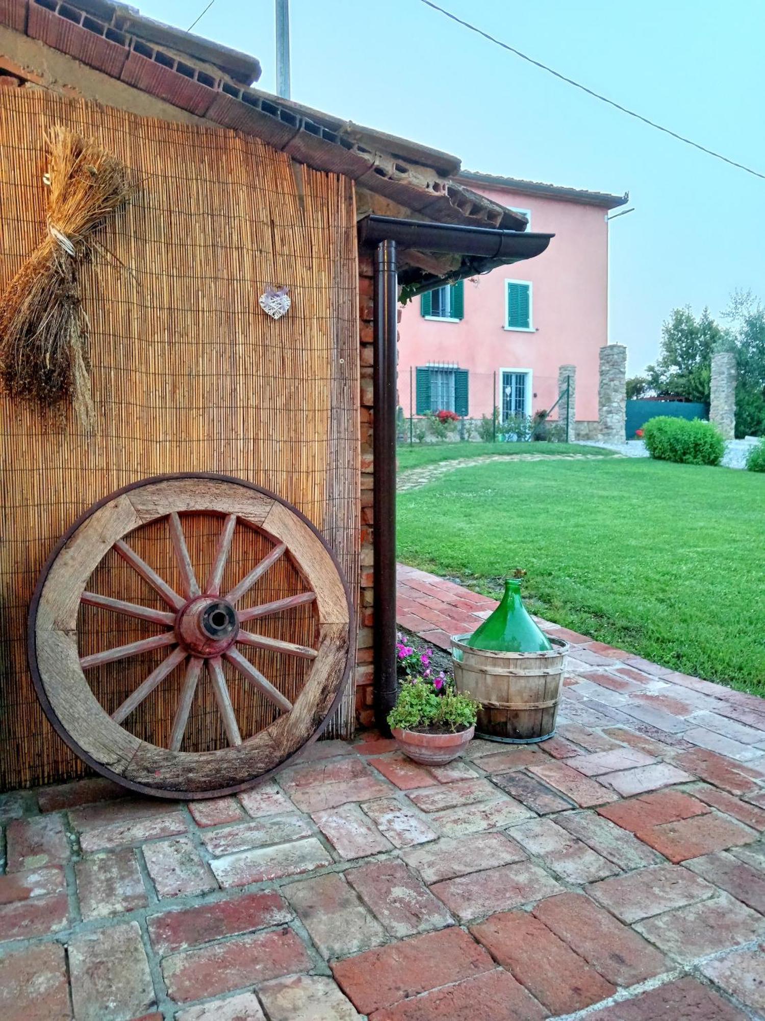 Casale - La Camera Di Leda Lamporecchio Zewnętrze zdjęcie